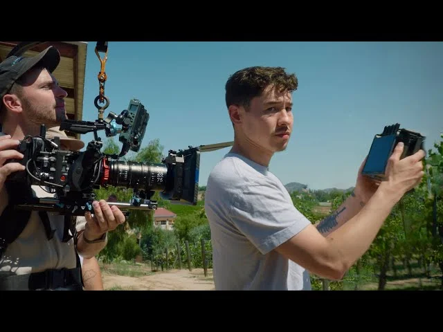 伦理片-日韩伦理独立电影拍摄现场导演工作照